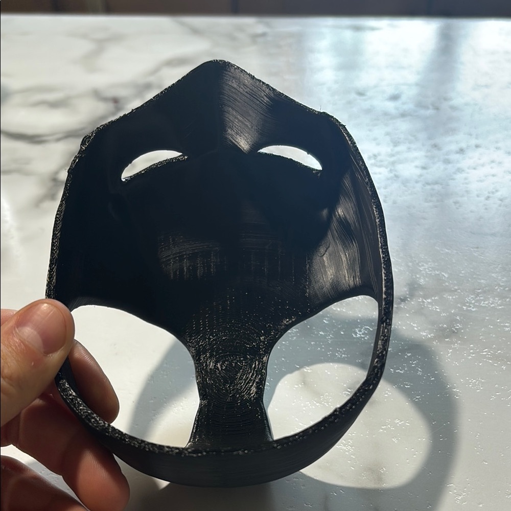 Batman Cat Mask - Picture 3 of 4